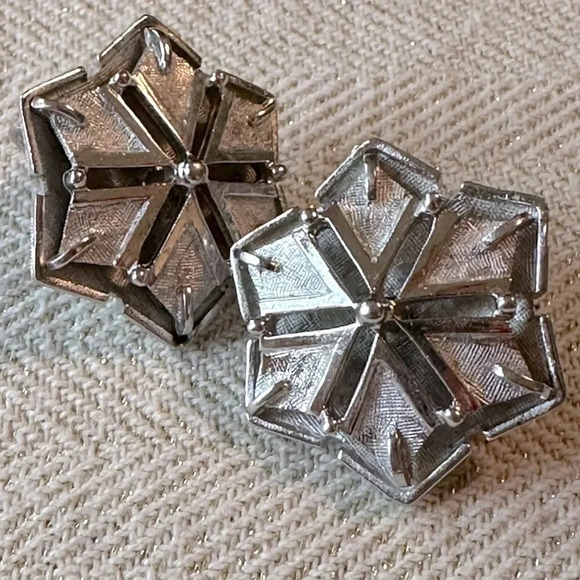 Rare Vintage Ballet Jewels Co Statement Clip On Earrings Silver Tone Star Flower - Picture 5 of 12